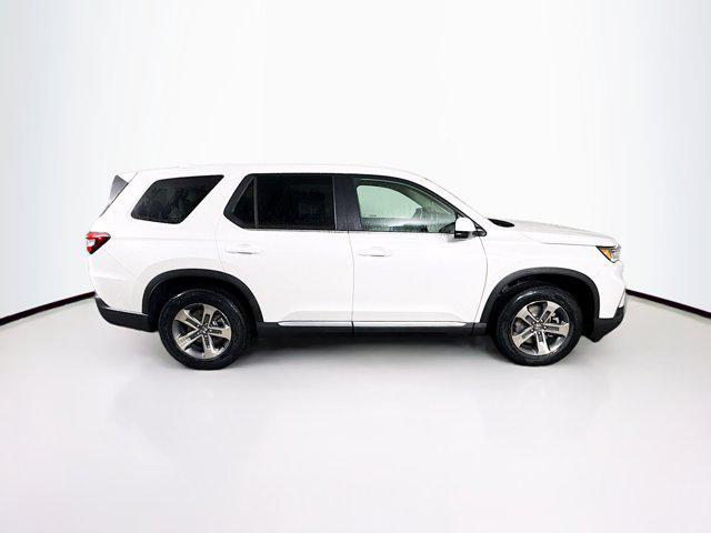 new 2025 Honda Pilot car, priced at $42,987