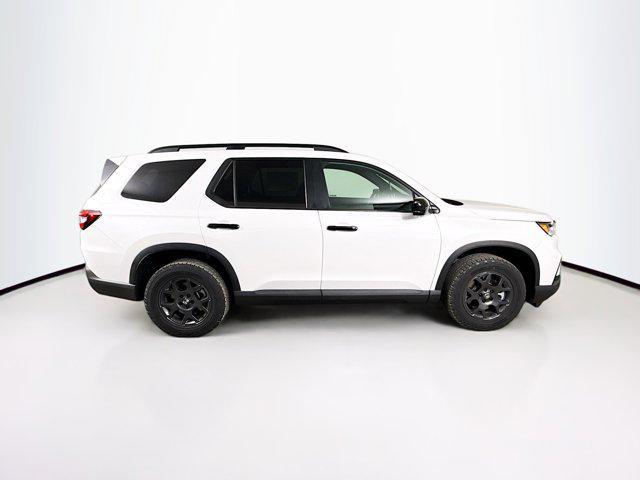 new 2025 Honda Pilot car, priced at $48,843