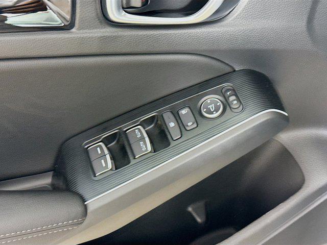 new 2025 Honda Civic Hybrid car, priced at $33,912
