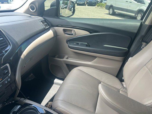 used 2021 Honda Pilot car, priced at $29,840
