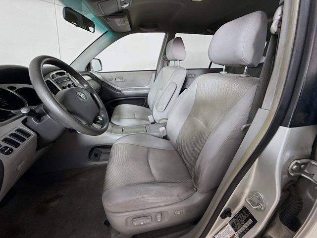 used 2005 Toyota Highlander car, priced at $6,788