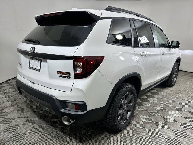 new 2024 Honda Passport car, priced at $43,594