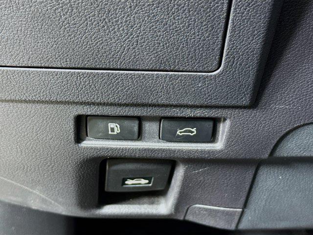 used 2019 Lexus ES 350 car, priced at $27,091