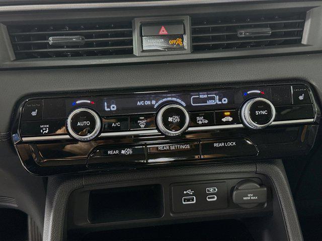 new 2025 Honda Pilot car, priced at $46,735