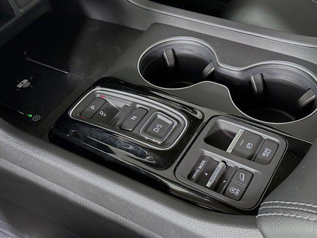 new 2025 Honda Pilot car, priced at $46,735
