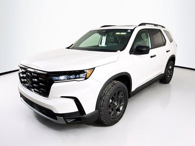 new 2025 Honda Pilot car, priced at $49,004