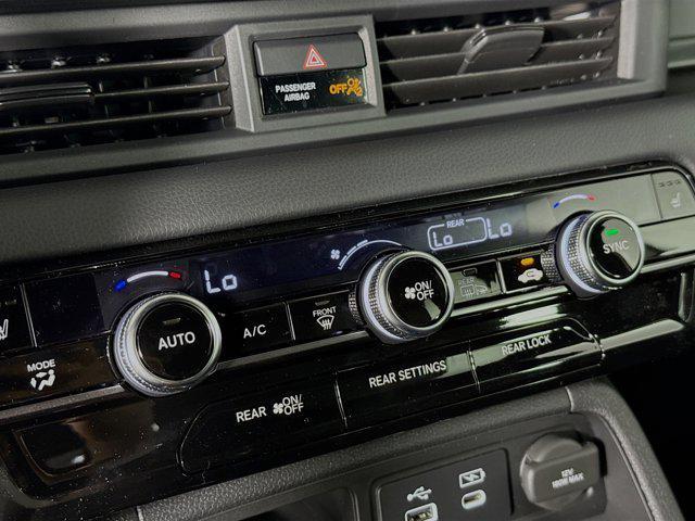 new 2025 Honda Pilot car, priced at $49,004