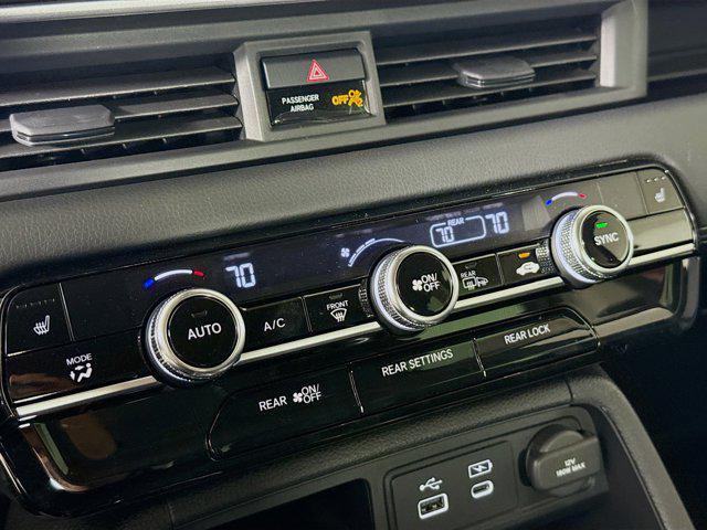 new 2025 Honda Pilot car, priced at $46,219