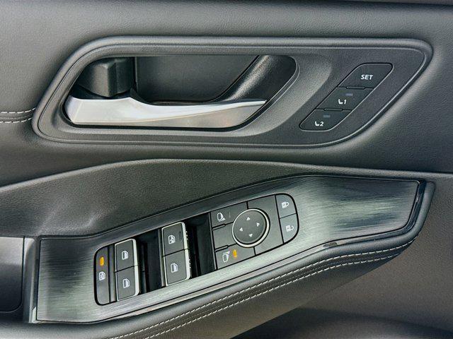 used 2024 Nissan Rogue car, priced at $28,707
