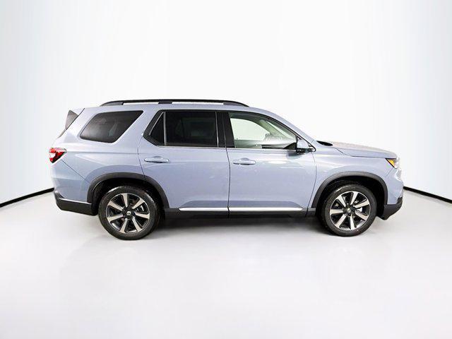 new 2025 Honda Pilot car, priced at $50,395