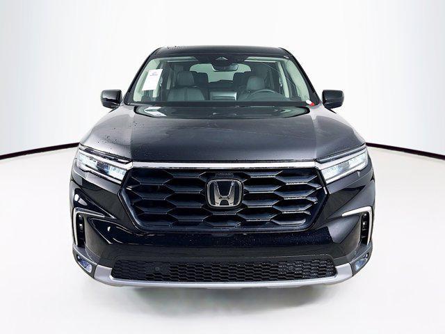 new 2025 Honda Pilot car, priced at $47,289