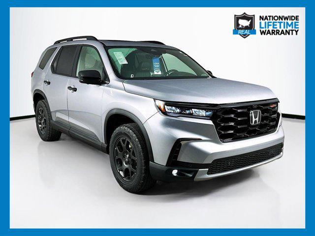 new 2025 Honda Pilot car, priced at $48,302