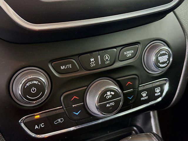 used 2023 Jeep Cherokee car, priced at $20,699