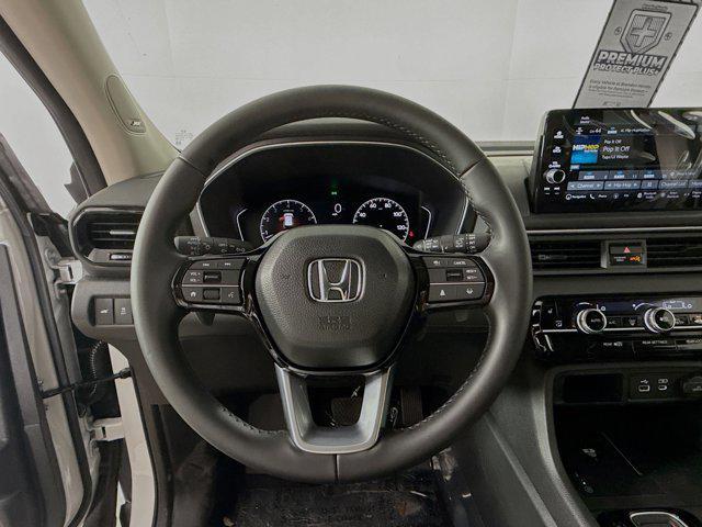 new 2025 Honda Pilot car, priced at $49,412