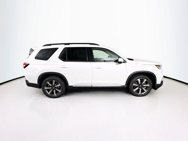 new 2025 Honda Pilot car, priced at $49,412