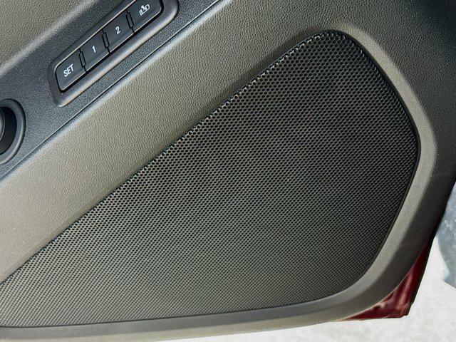 used 2021 Chevrolet Equinox car, priced at $19,671