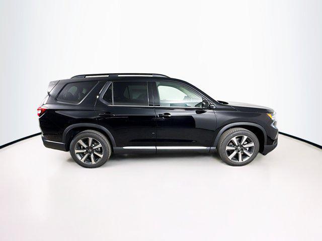 new 2025 Honda Pilot car, priced at $50,544