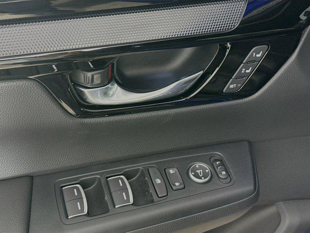new 2025 Honda CR-V Hybrid car, priced at $40,254