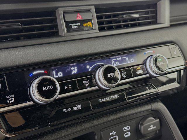 new 2025 Honda Pilot car, priced at $42,537