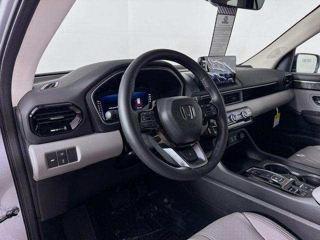 new 2025 Honda Pilot car, priced at $50,544