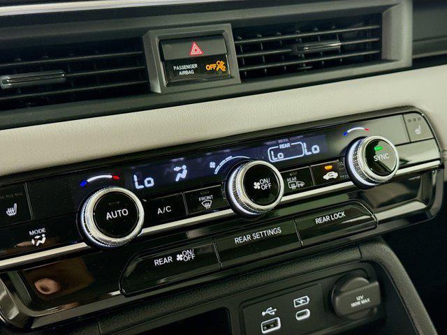 new 2025 Honda Pilot car, priced at $43,986