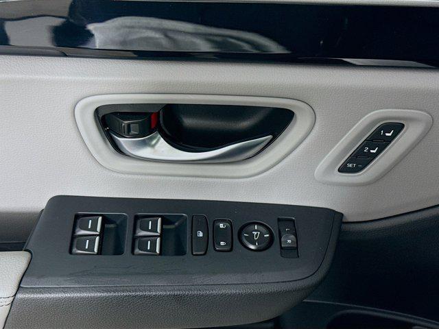 new 2025 Honda Pilot car, priced at $43,986