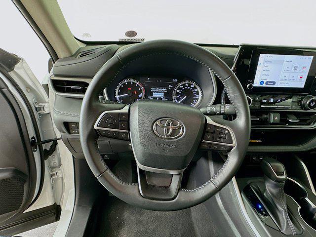 used 2024 Toyota Highlander car, priced at $40,755