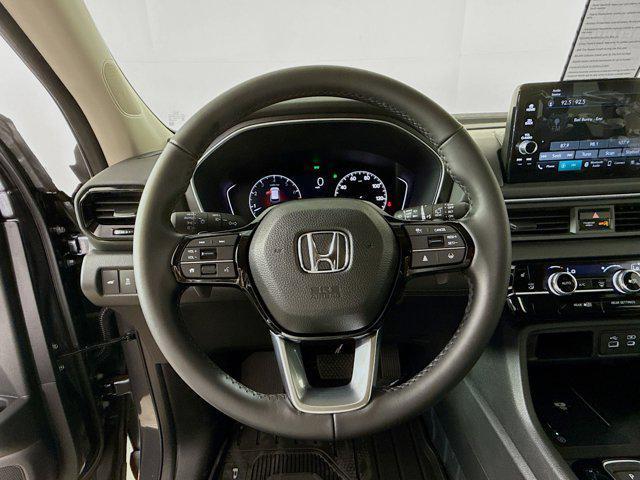 new 2025 Honda Pilot car, priced at $45,216