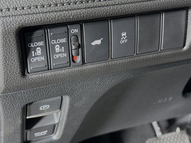 new 2026 Honda Odyssey car, priced at $45,320