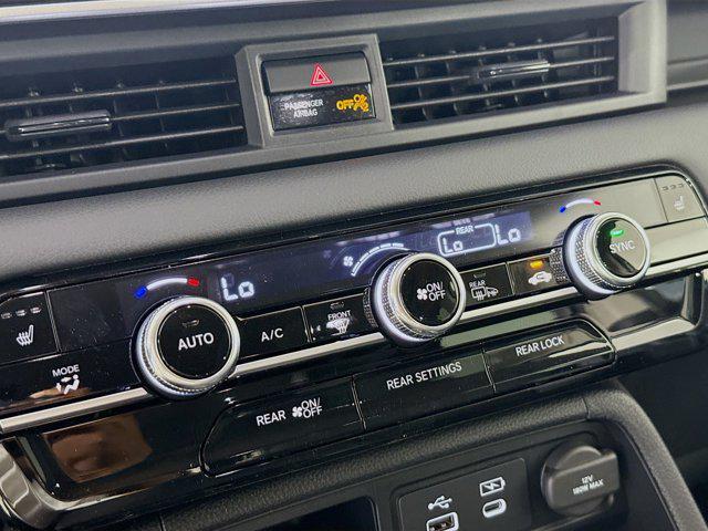 new 2025 Honda Pilot car, priced at $48,501