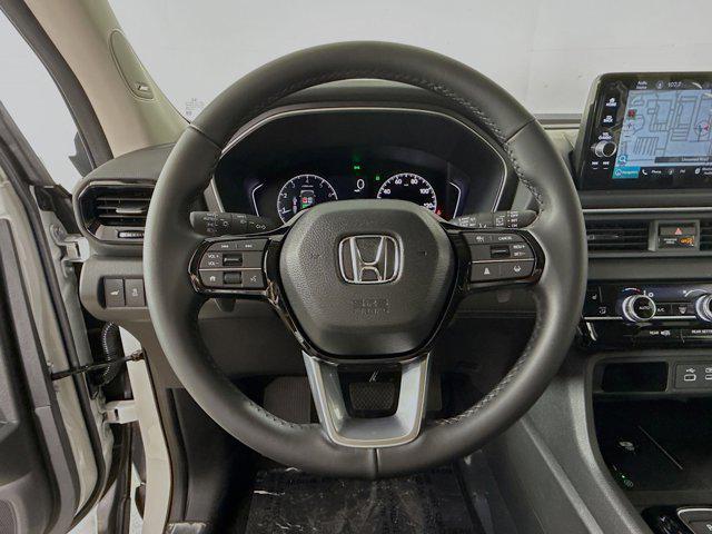 new 2025 Honda Pilot car, priced at $48,002