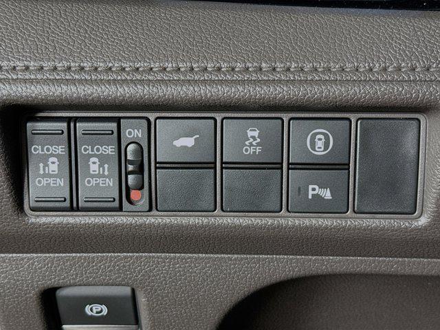 used 2022 Honda Odyssey car, priced at $35,410