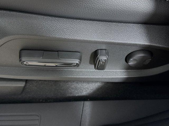 new 2025 Honda Pilot car, priced at $42,987