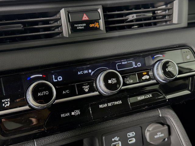 new 2025 Honda Pilot car, priced at $42,987