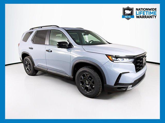new 2025 Honda Pilot car, priced at $49,285
