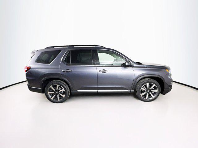 new 2025 Honda Pilot car, priced at $46,294