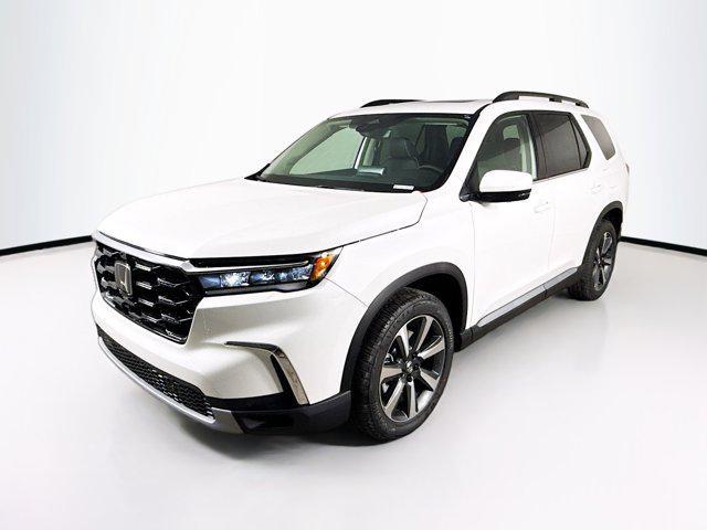new 2025 Honda Pilot car, priced at $50,971