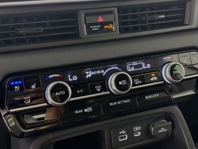 new 2025 Honda Pilot car, priced at $50,971