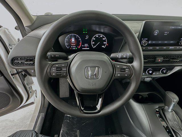 new 2025 Honda HR-V car, priced at $26,300