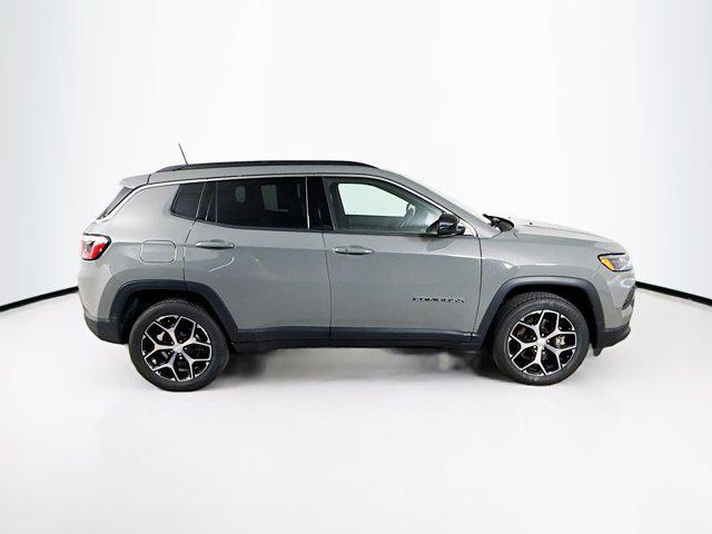 used 2024 Jeep Compass car, priced at $20,356