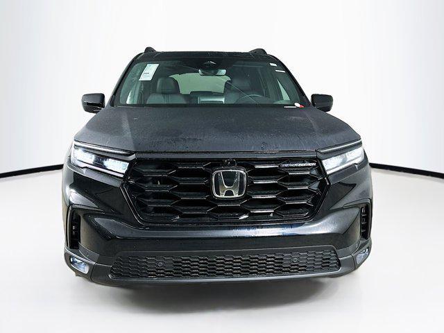 new 2025 Honda Pilot car, priced at $53,459