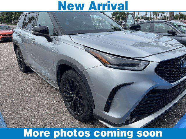 used 2023 Toyota Highlander car, priced at $38,957