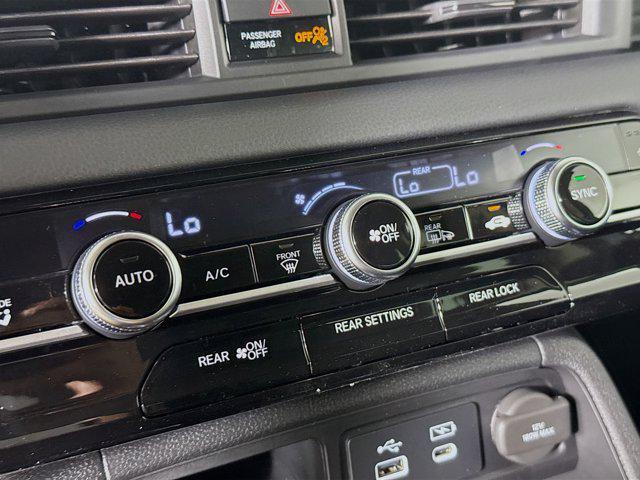 new 2025 Honda Pilot car, priced at $49,158