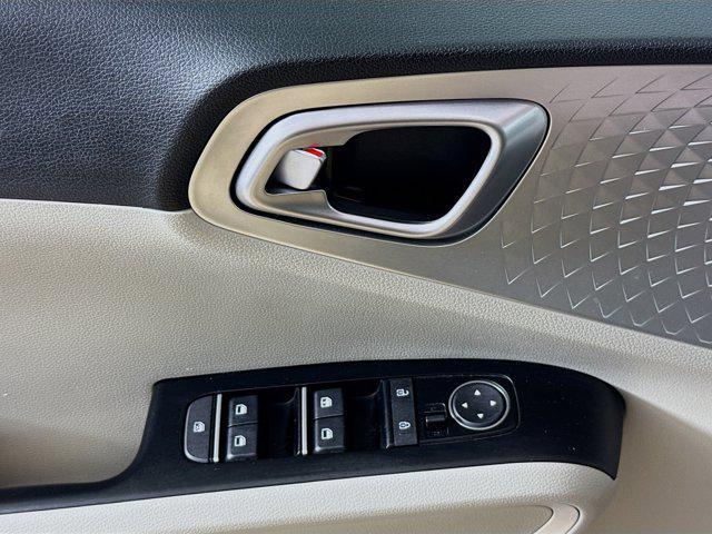 used 2022 Kia Soul car, priced at $16,301