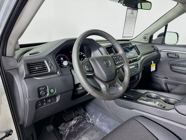 new 2025 Honda Ridgeline car, priced at $40,001