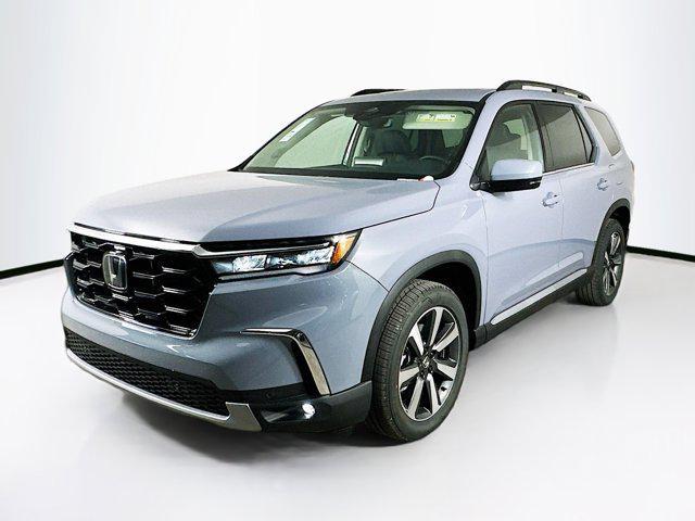 new 2025 Honda Pilot car, priced at $47,668