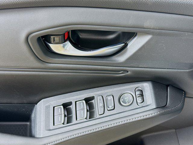 new 2025 Honda Accord Hybrid car, priced at $33,896