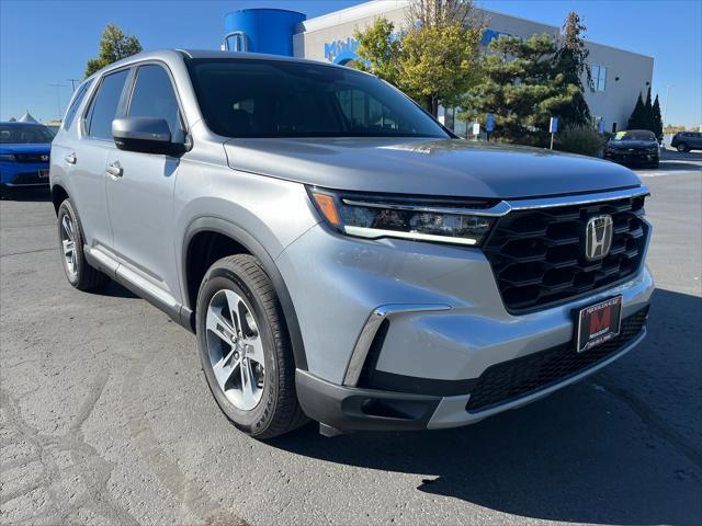 new 2025 Honda Pilot car, priced at $46,695