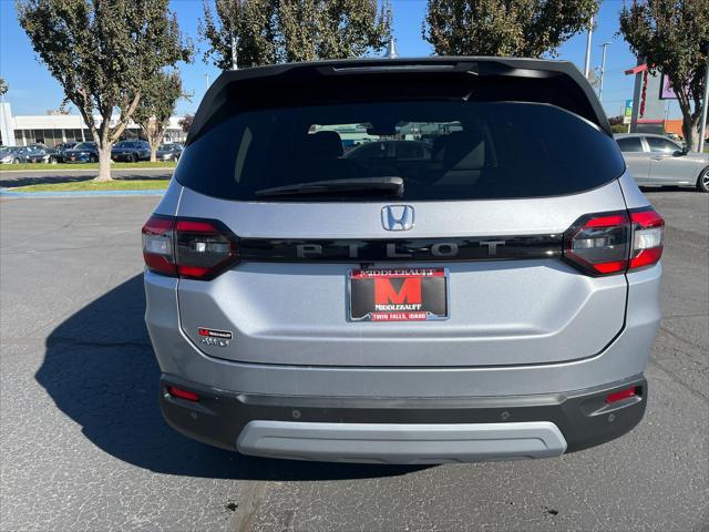 new 2025 Honda Pilot car, priced at $46,695