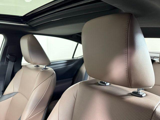 used 2025 Lexus ES 300h car, priced at $44,890